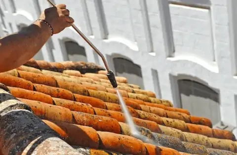 Nettoyage de toitures - Lansargues